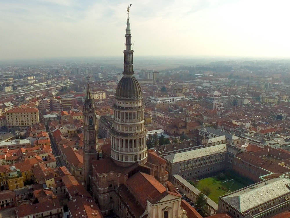 beni culturali e urbano - foto video drone vercelli